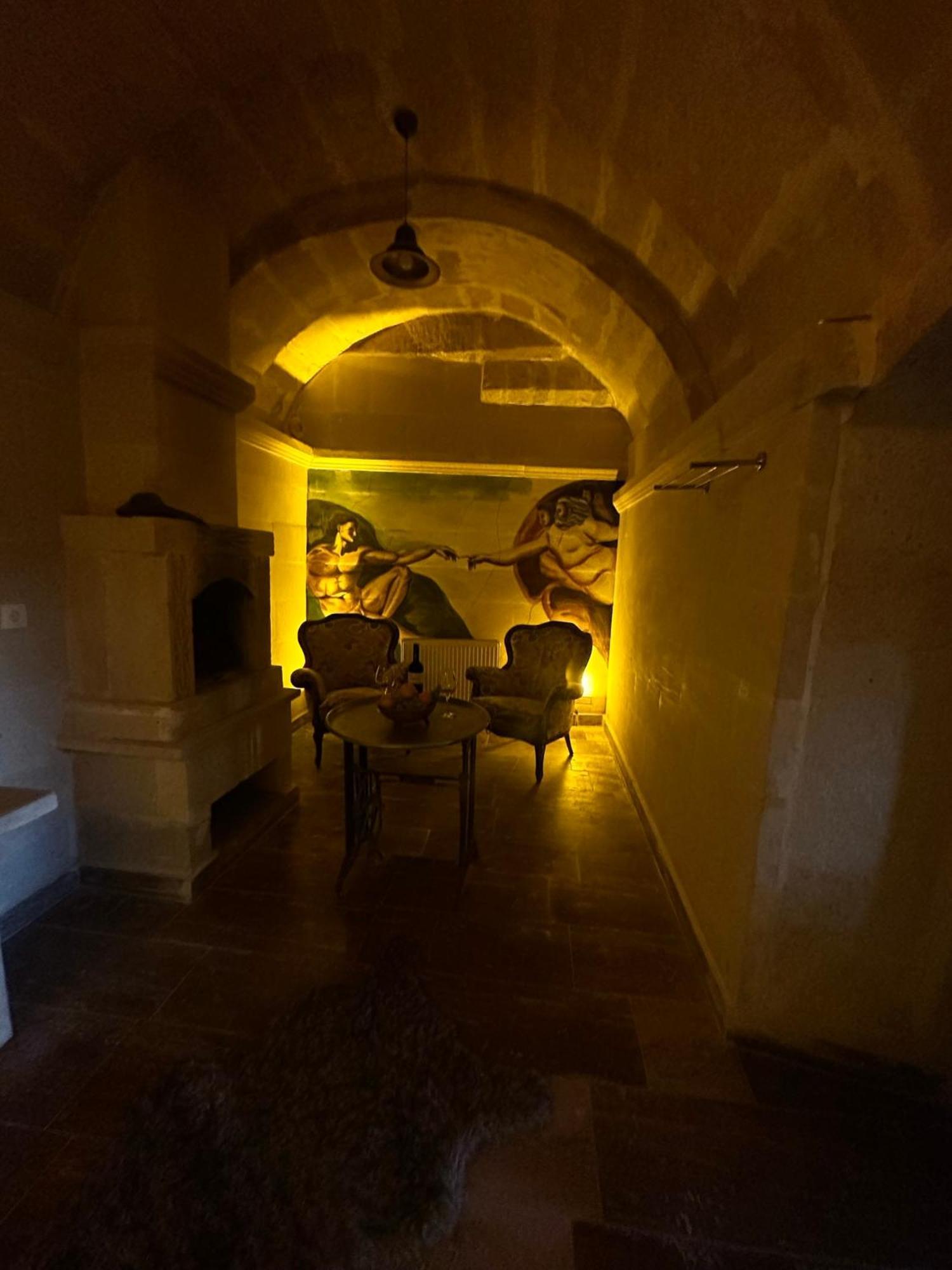 Heritage Cave Inn Hotel 格雷梅 外观 照片