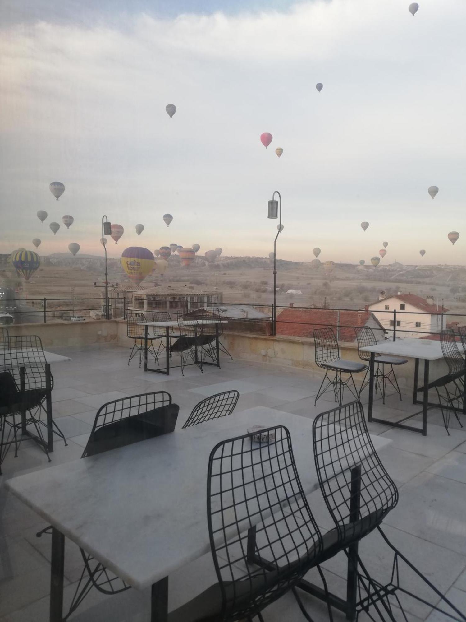 Heritage Cave Inn Hotel 格雷梅 外观 照片