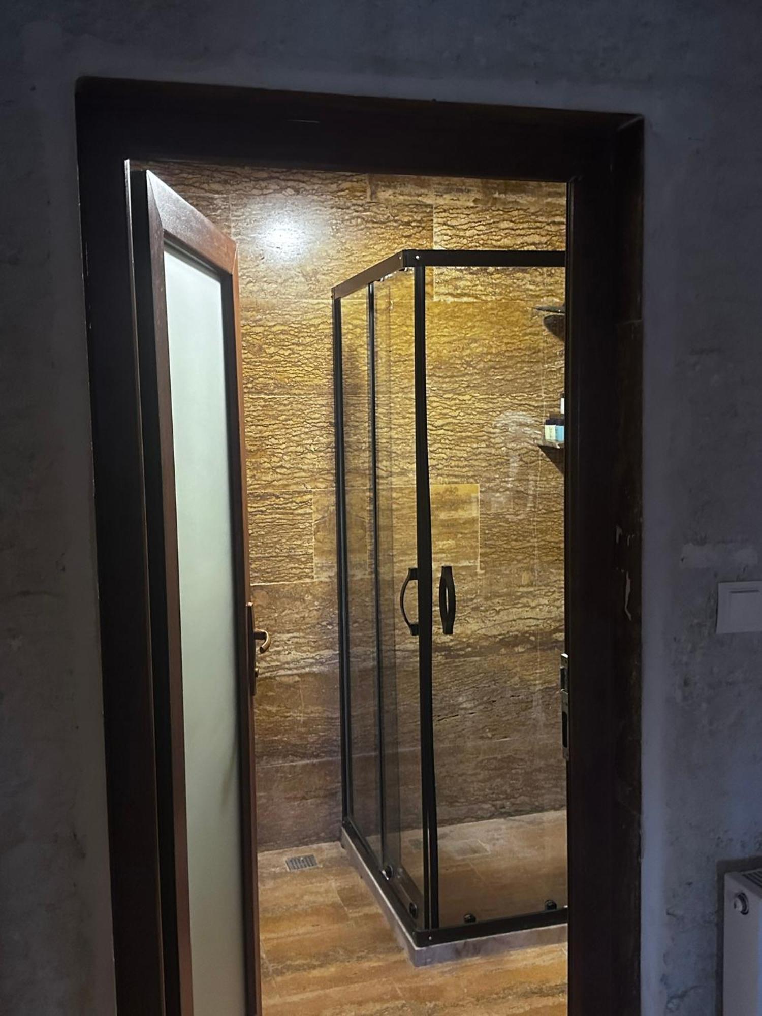 Heritage Cave Inn Hotel 格雷梅 外观 照片